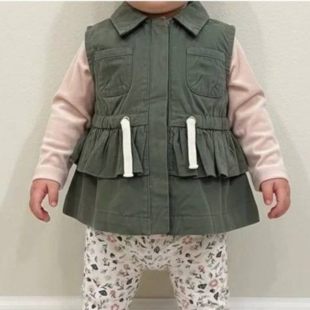 Max‎ Studio Kids Olive Green Utility Ruffle Vest 18M Gorpcore Utility Outdoor